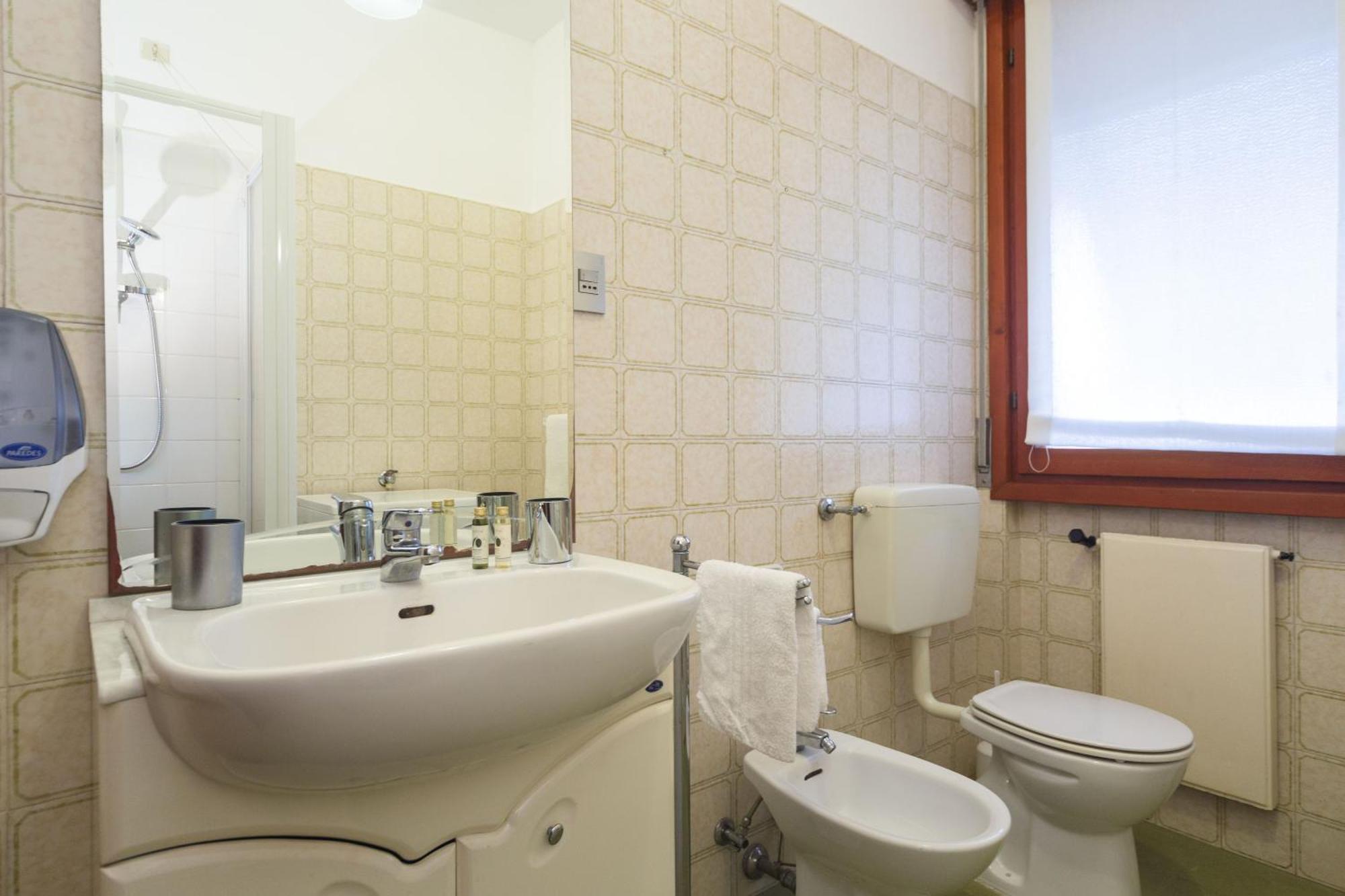 Casa Anna Sea view, Pool, Parking&wifi Apartment Rapallo Bagian luar foto
